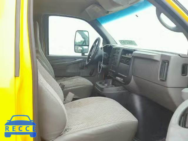 2005 GMC SAVANA G35 1GDHG31U451911527 image 4