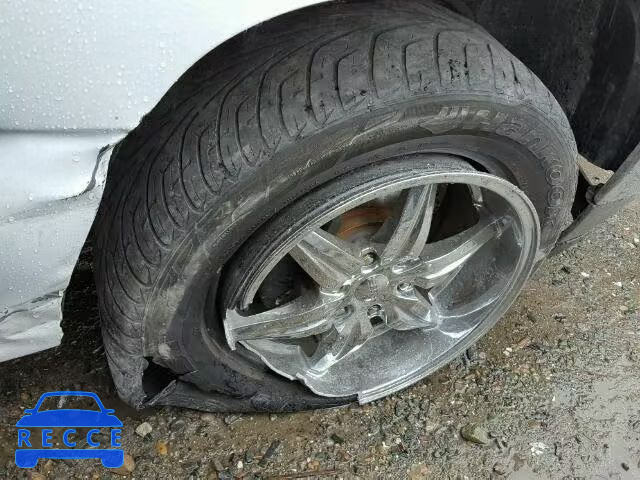 2006 GMC YUKON 1GKEC13V46R115977 image 8