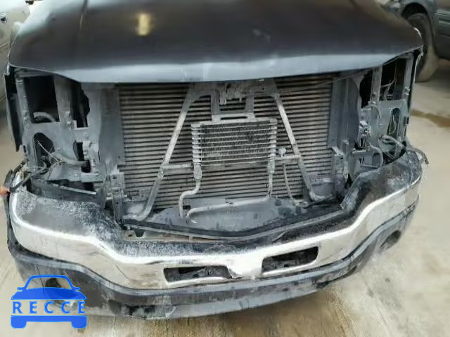 2004 GMC SIERRA C25 1GTHC23164F159859 image 8