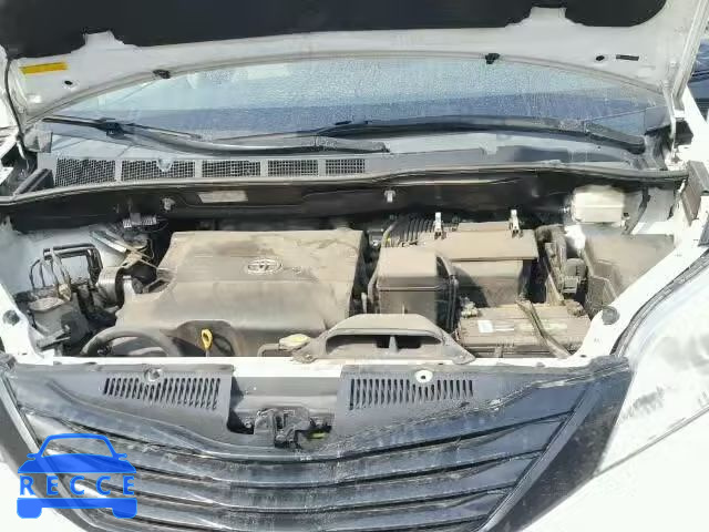 2011 TOYOTA SIENNA 5TDZK3DCXBS033613 image 6