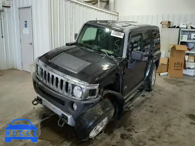 2009 HUMMER H3 SUV 5GTEN13E298118305 image 1