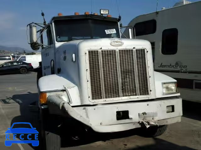 1999 PETERBILT CONVENTION 1XPGDT9X2XD495307 Bild 0