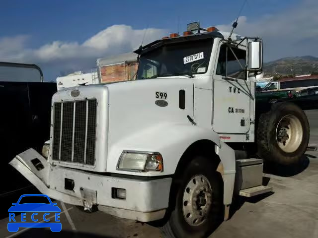 1999 PETERBILT CONVENTION 1XPGDT9X2XD495307 Bild 1