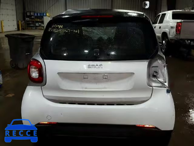 2016 SMART FORTWO WMEFJ5DA3GK067604 Bild 5