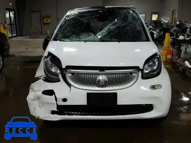 2016 SMART FORTWO WMEFJ5DA3GK067604 Bild 8