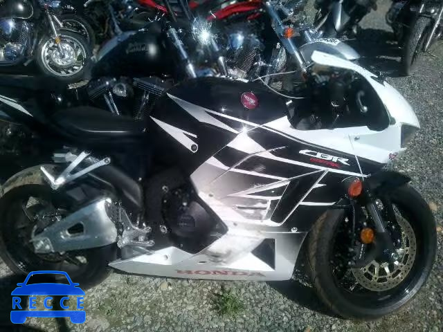 2016 HONDA CBR600RR JH2PC40J5GK200478 image 4