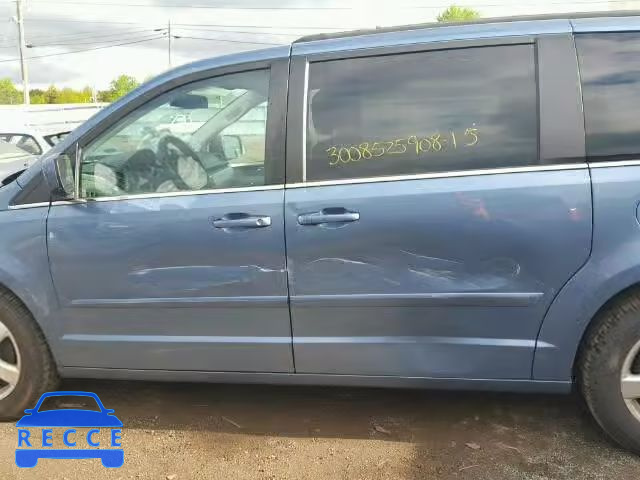 2011 VOLKSWAGEN ROUTAN SE 2V4RW3DG5BR738714 зображення 8