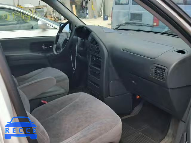2002 NISSAN QUEST GXE 4N2ZN15T92D813282 image 4