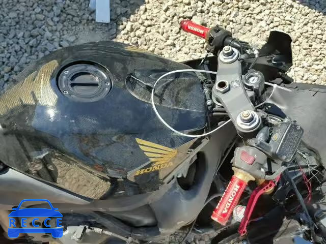 2006 HONDA CBR600RR JH2PC37086M300245 Bild 4