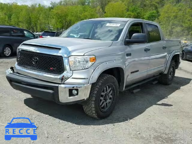 2017 TOYOTA TUNDRA CREWMAX 5TFDW5F14HX615621 зображення 1
