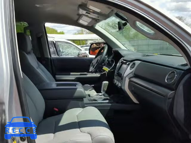 2017 TOYOTA TUNDRA CREWMAX 5TFDW5F14HX615621 зображення 4