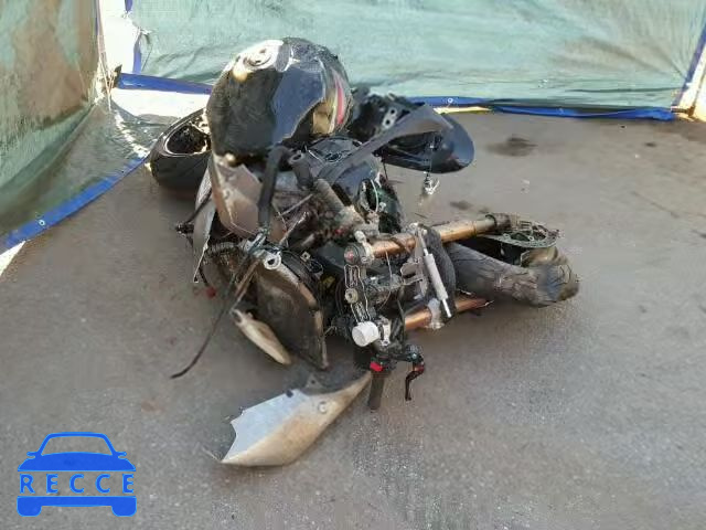 2004 SUZUKI GSX-R1000 JS1GT75A142106851 image 0