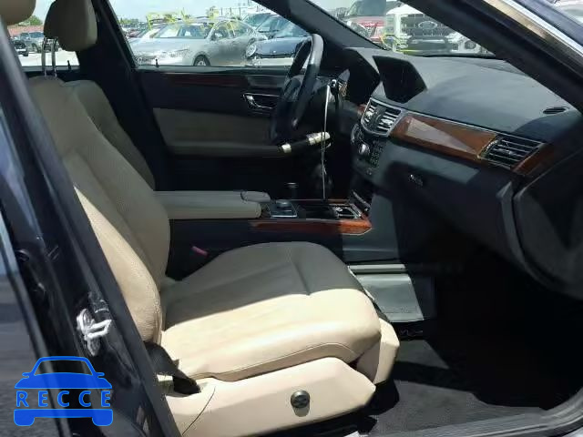 2010 MERCEDES-BENZ E550 WDDHF7CB5AA225121 image 4