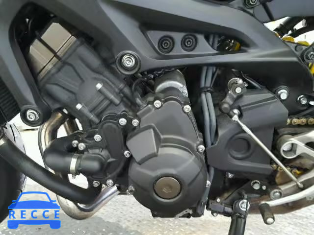 2015 YAMAHA FZ09 JYARN33E5FA006957 Bild 5