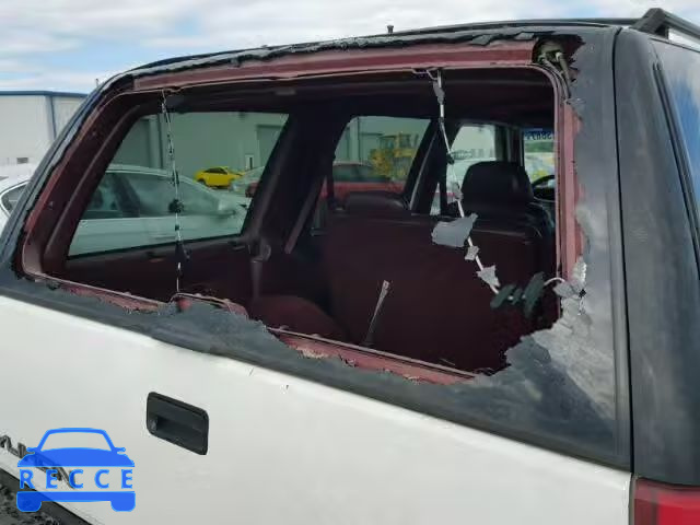 1997 GMC YUKON 1GKEK13R6VJ706332 image 8