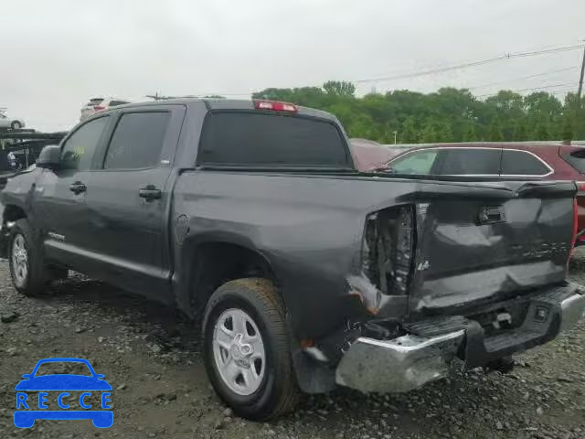 2017 TOYOTA TUNDRA CREWMAX 5TFDW5F10HX583413 Bild 2