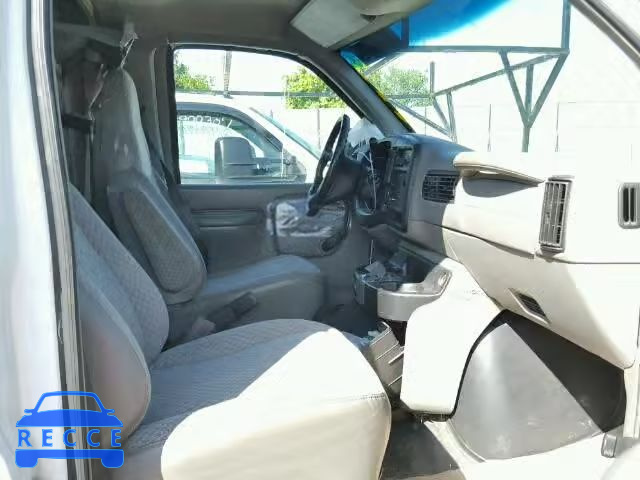 2001 CHEVROLET EXPRESS CU 1GBHG31R611195468 image 5