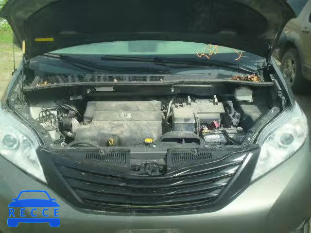 2011 TOYOTA SIENNA 5TDZK3DCXBS137924 image 6