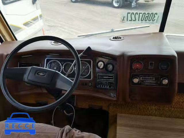 1982 CHEVROLET P30 1GBJP37W0C3326271 image 8