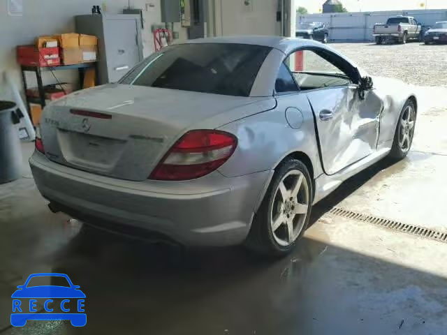 2005 MERCEDES-BENZ SLK350 WDBWK56F15F053211 image 3