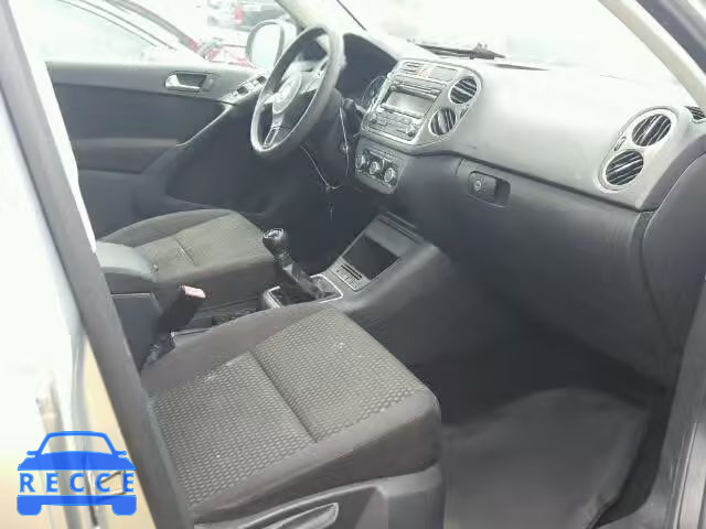 2011 VOLKSWAGEN TIGUAN S WVGCV7AX9BW524617 image 4