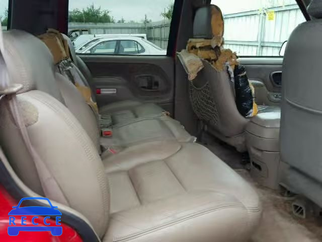1997 GMC YUKON 1GKEK13R6VJ735295 image 5