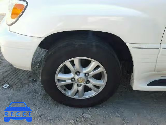 2003 LEXUS LX 470 JTJHT00W133535563 image 8