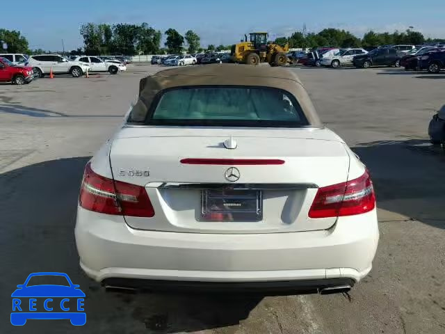 2011 MERCEDES-BENZ E550 WDDKK7CFXBF060353 image 9