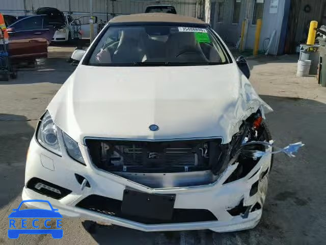 2011 MERCEDES-BENZ E550 WDDKK7CFXBF060353 image 8