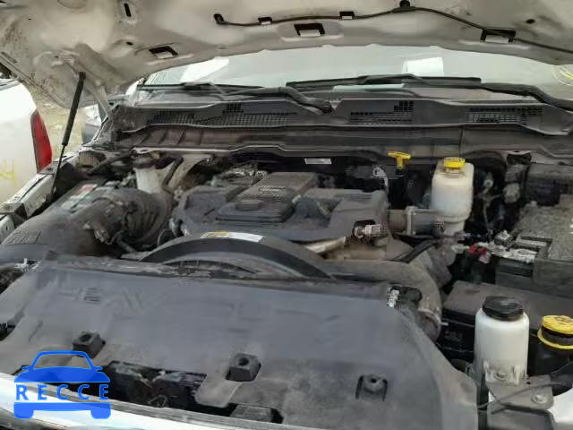 2016 RAM 5500 3C7WRNEL8GG253611 Bild 6