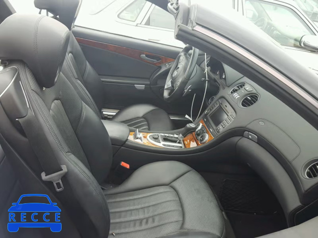 2009 MERCEDES-BENZ SL 63 AMG WDBSK70F29F148482 image 4