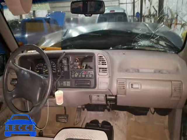 1996 GMC YUKON 1GKEK13R8TJ707947 image 6