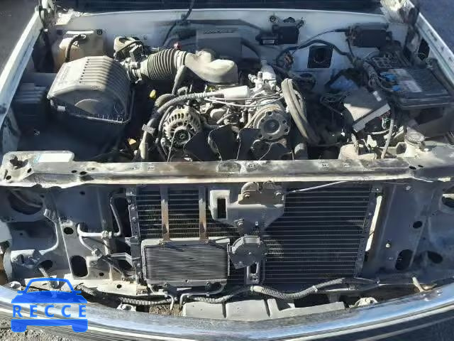 1997 CHEVROLET SUBURBAN C 1GNEC16R3VJ405657 image 6
