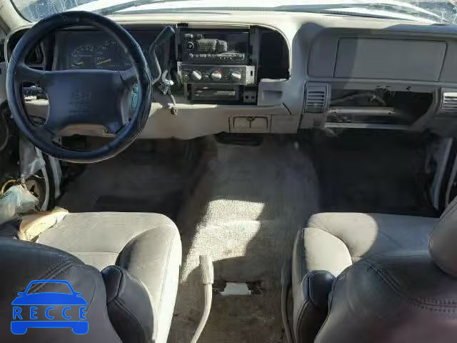 1997 CHEVROLET SUBURBAN C 1GNEC16R3VJ405657 image 8