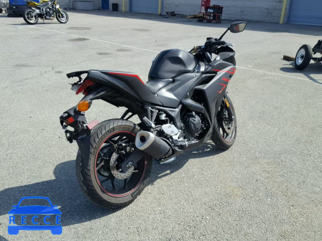 2017 YAMAHA YZFR3 MH3RH06YXHK015474 image 3