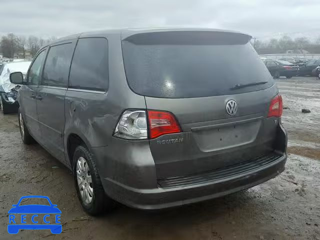 2010 VOLKSWAGEN ROUTAN S 2V4RW4D19AR229452 Bild 2