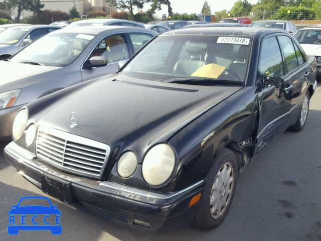 1998 MERCEDES-BENZ E 320 4MAT WDBJF82F8WX003066 image 1