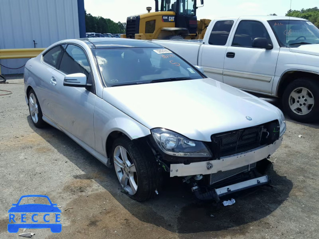 2015 MERCEDES-BENZ C 250 WDDGJ4HB8FG392319 image 0