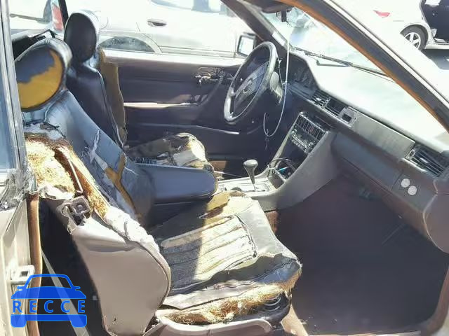 1988 MERCEDES-BENZ 300 CE WDBEA50D9JA649292 Bild 4