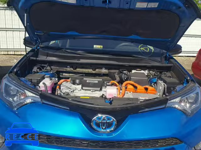 2017 TOYOTA RAV4 HV SE JTMJJREV3HD087424 зображення 6