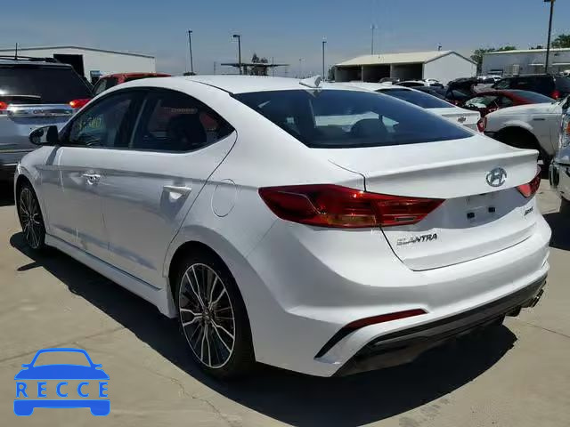 2018 HYUNDAI ELANTRA SP KMHD04LB6JU614482 image 2