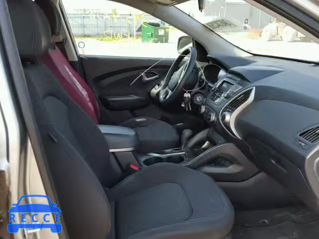 2012 HYUNDAI TUCSON GL KM8JT3AC4CU416888 image 4