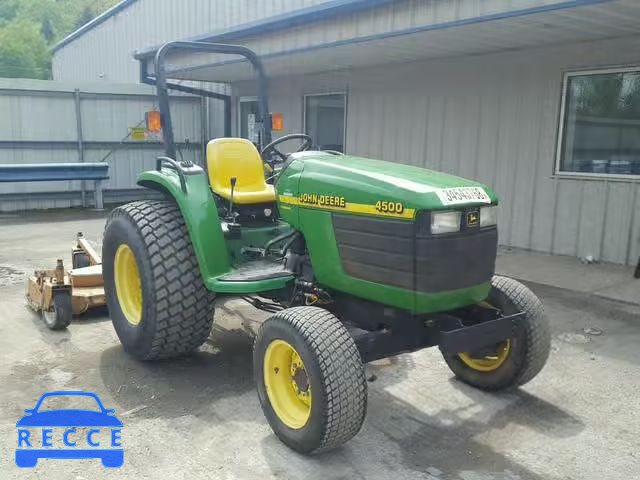 2000 JOHN DEERE TRAC LV4500P252713 image 0