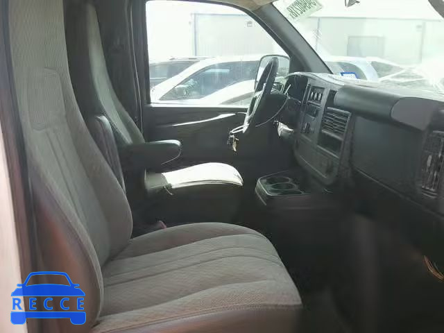 2010 GMC SAVANA G15 1GTUGADX1A1112408 Bild 4