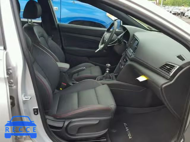 2017 HYUNDAI ELANTRA SP KMHD04LB7HU335035 image 4