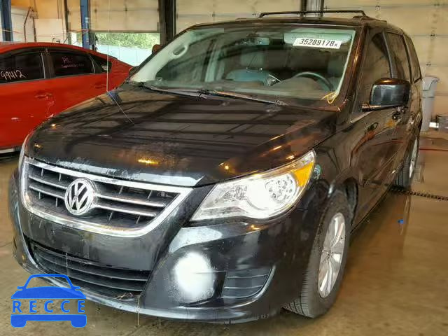 2014 VOLKSWAGEN ROUTAN SE 2C4RVABG5ER134962 зображення 1