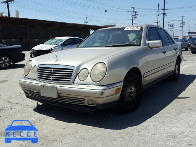 1999 MERCEDES-BENZ E 300TD WDBJF25HXXA847995 image 1