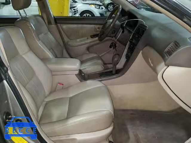 1999 LEXUS RX300 JT8BF28GXX5058682 image 4