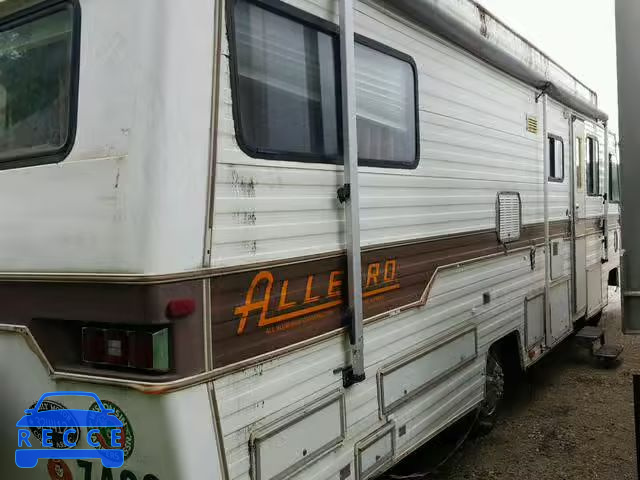 1988 CHEVROLET MOTORHOME 1GBKP37W8J3325628 image 3