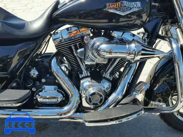 2016 HARLEY-DAVIDSON FLHR ROAD 1HD1FBM19GB675781 Bild 6